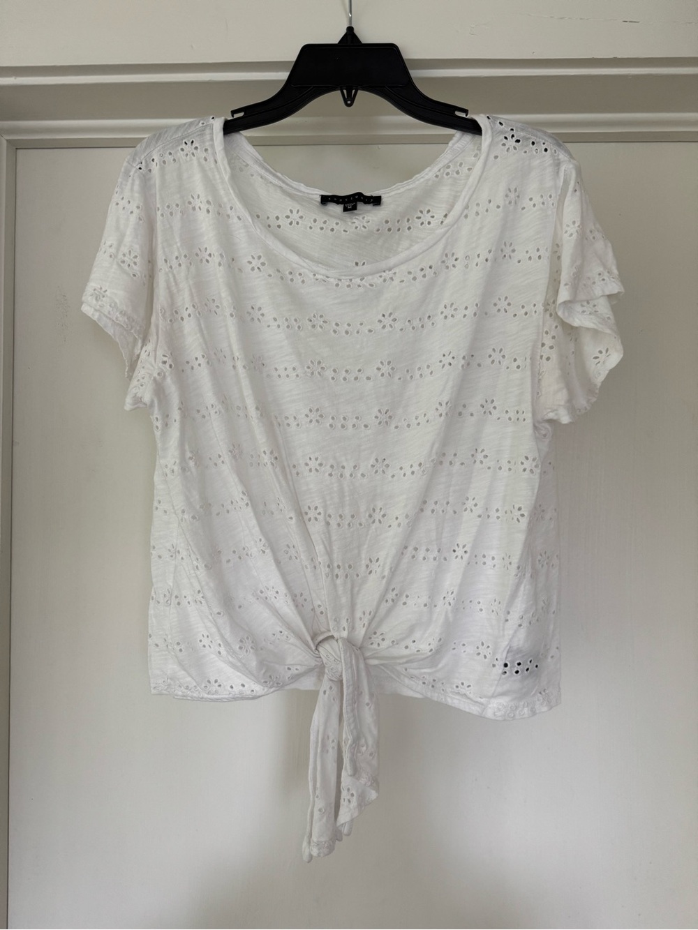 Sanctuary white eyelet front tie t-shirt